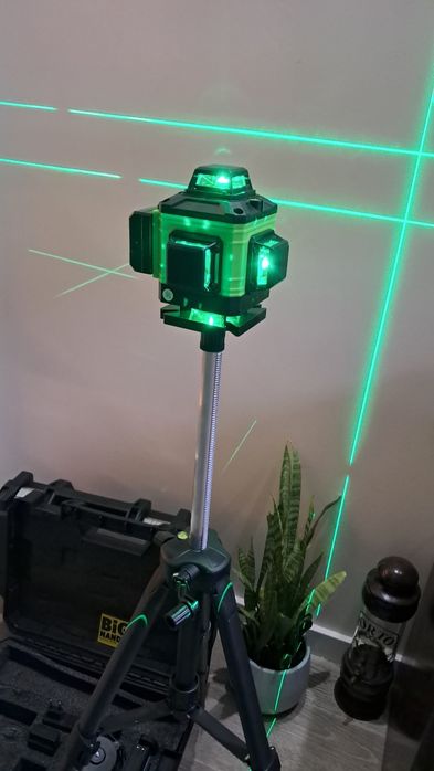 Nível Á Laser 4d Verde 16 Linhas Com 360 Graus + Tripé