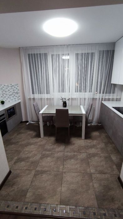 Продам квартиру в Харкові, вул. Залеська 5