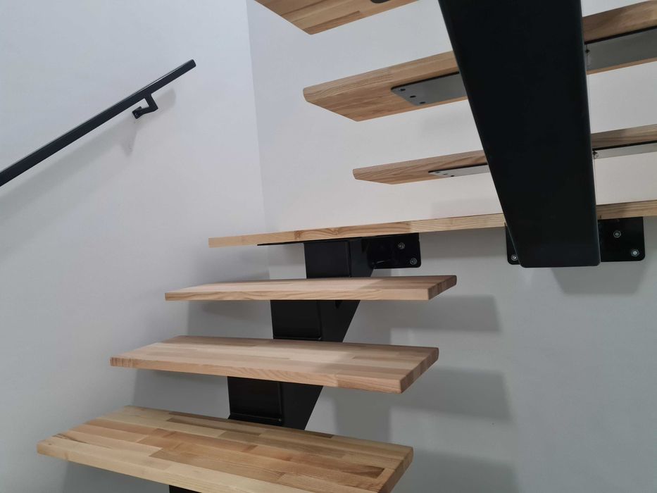 Schody stalowe  i kostrukcje metalowe  , meble loftowe .