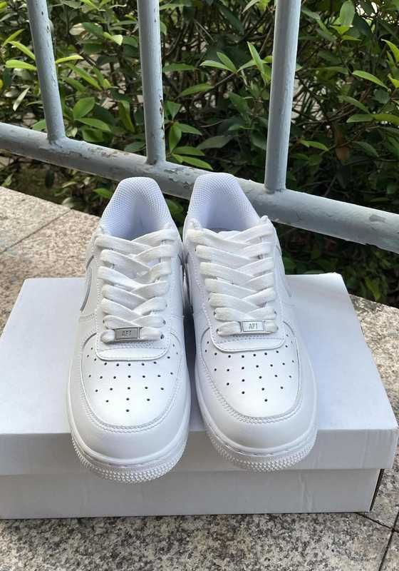 Buty Nike Air Force 1 Damskie i Meskie Rozmiar.44.5