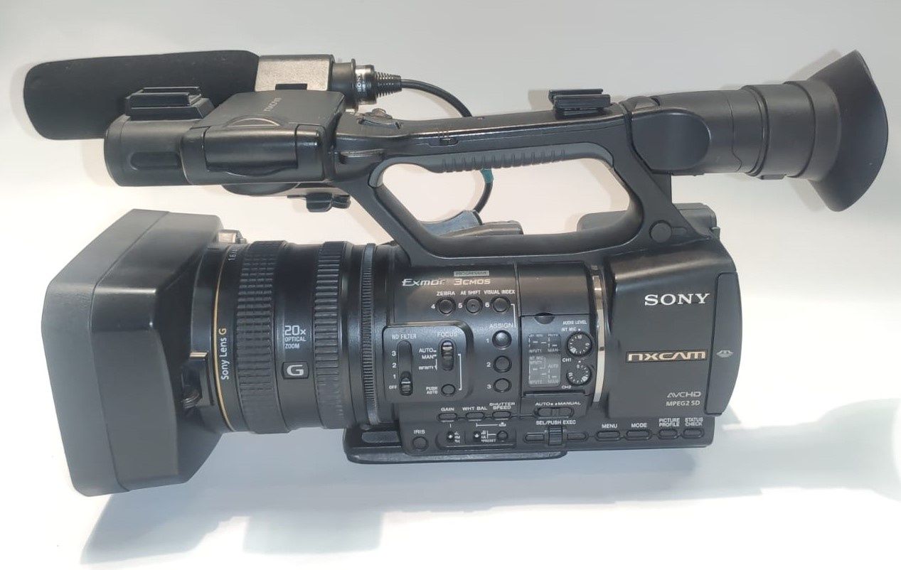 Відеокамера Sony HXR-NX5R