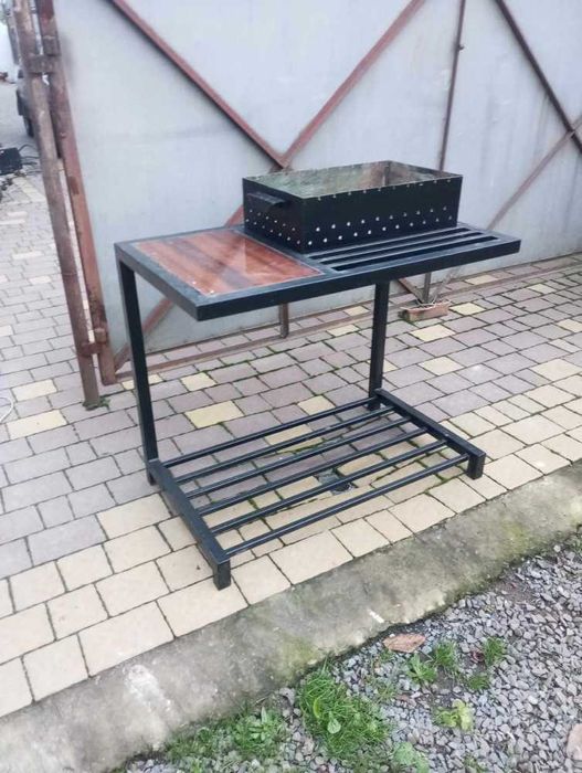 мангал з високоякісної сталі жаровня на 10 шампурів надійна та зручна