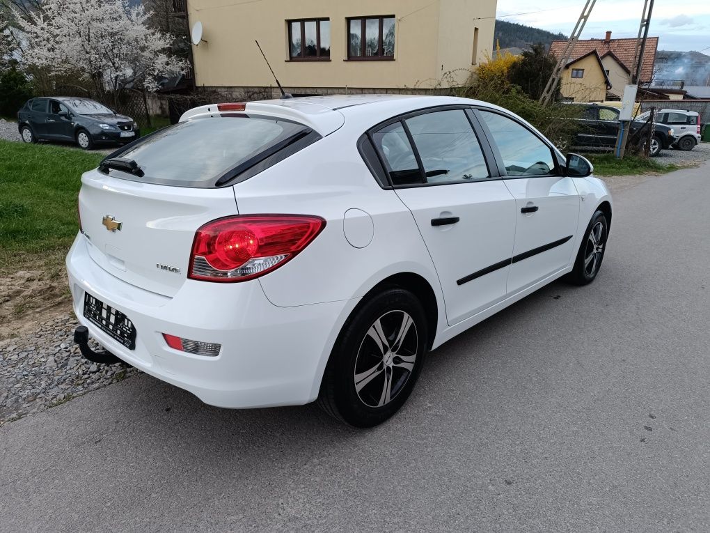 Chevrolet Cruze 1.6 b 2011r 75000km nowy rozrząd