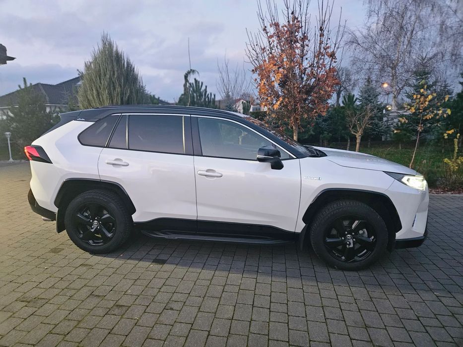 Toyota RAV4 Polski salon, stan idealny