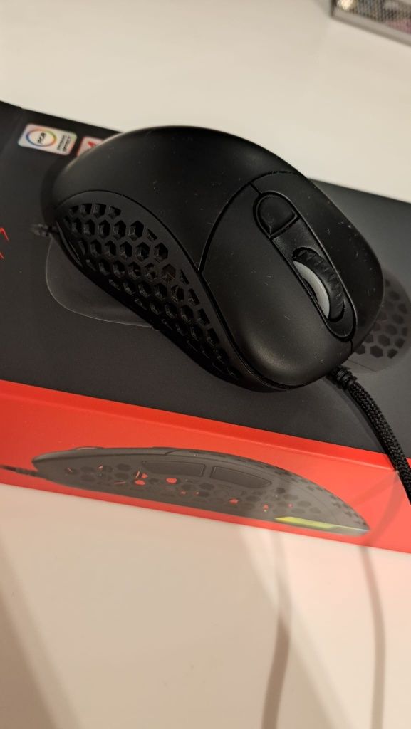 Myszka Genesis xenon 800