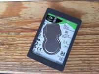 Жорсткий диск Seagate Barracuda 2TB (ST2000LM015)