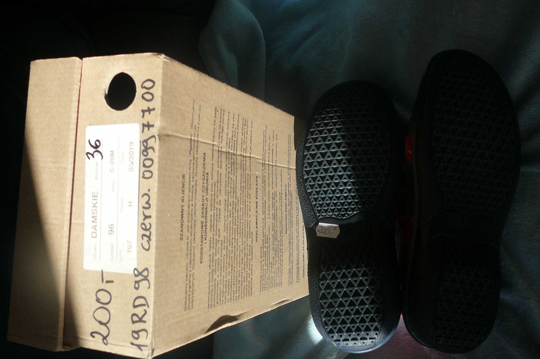 Buty  czerwone balerinki    Papilon  skóra naturalna 
rozm 36  Nowe