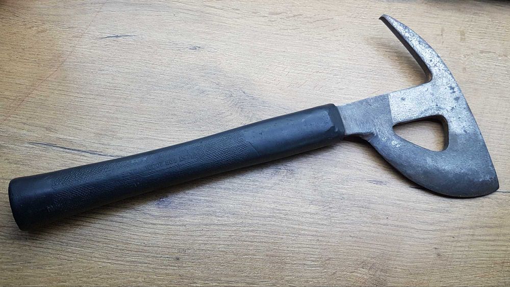 Lotniczy toporek ratunkowy RAF IIwś