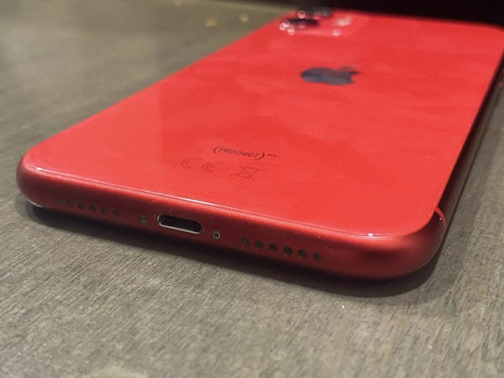 iPhone 11 64 gb product red