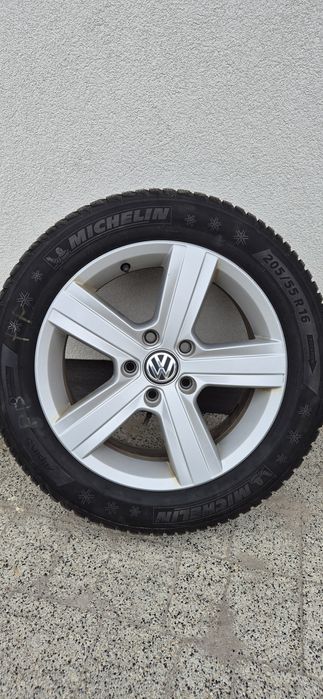 Oryginalne felgi VW 16" 4szt+ opony zimowe Michelin alpin5