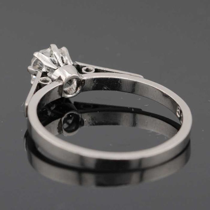 Platynowy pierścionek z brylantem 0.52ct w starym szlifie ZARĘCZYNY