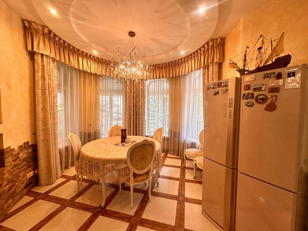 Продам дом с ремонтом в элитном ЖК