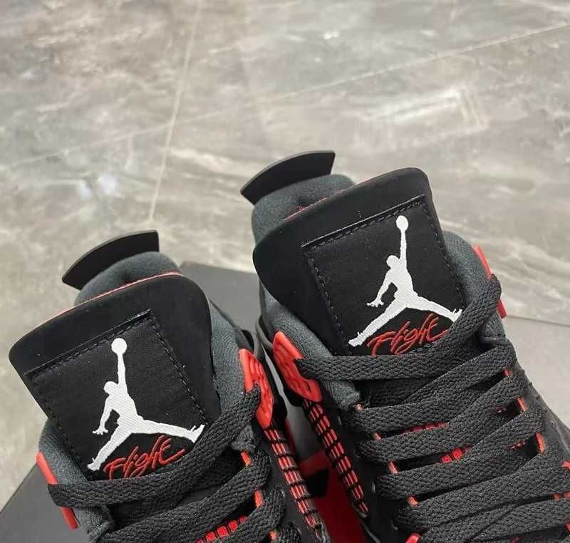 Jordan4RetroRedThunder r.43