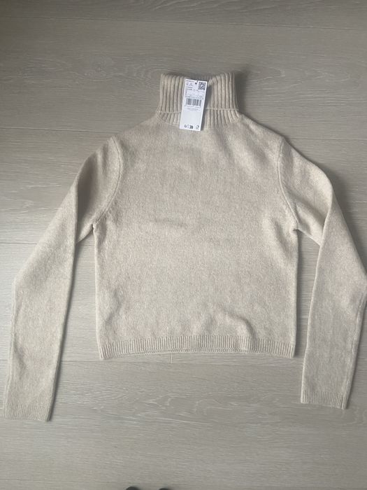 Джемпер від  mango