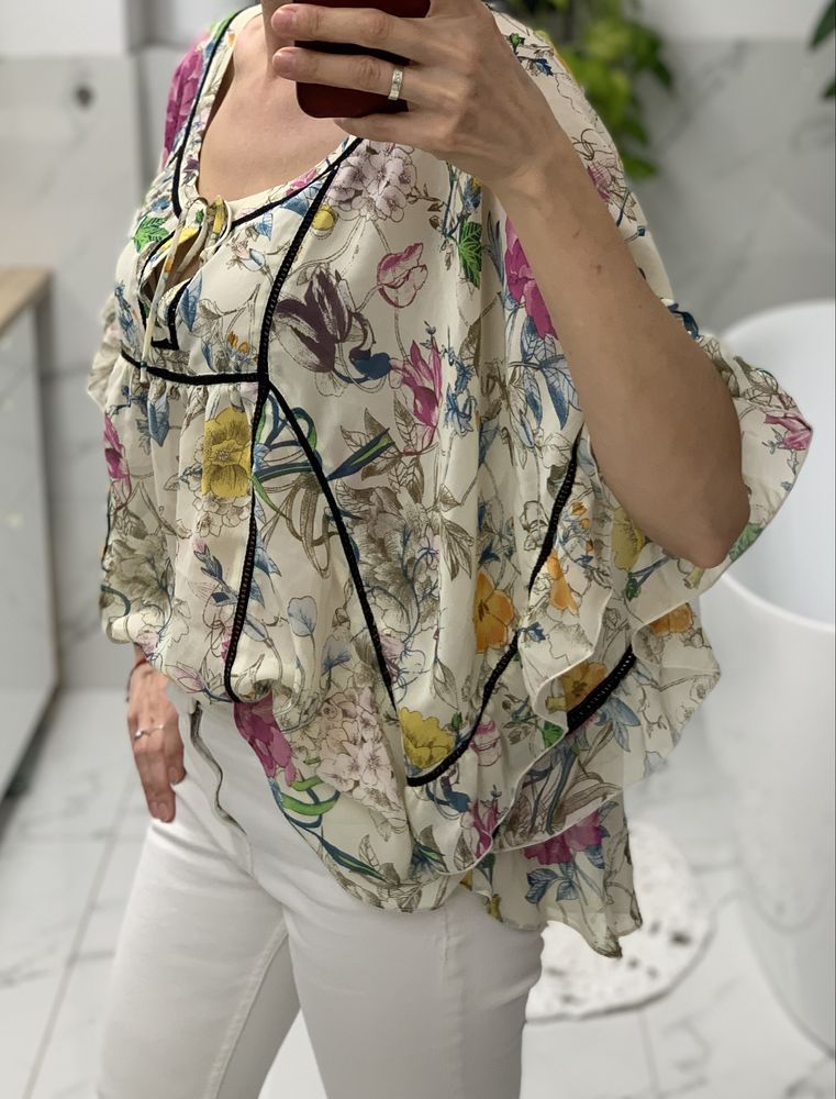 Bluzka w kolorowe kwiaty kroj kimono falbanki na lato do pracy 44