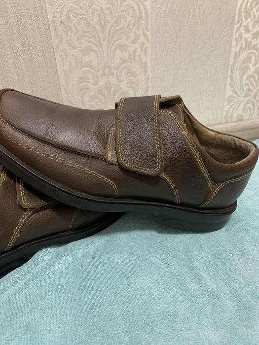 Продам кожаные мужские туфли 44 размер по стельке28 см