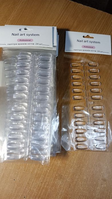 Продаю типсы прозрачные для маникюра..АКЦИЯ. все за 100.