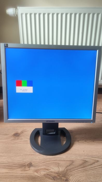 Monitor 19" Hyundai L90D+
