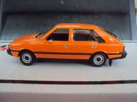 model auta polonez 1500 z hakiem  do przyczepki skala 1/43