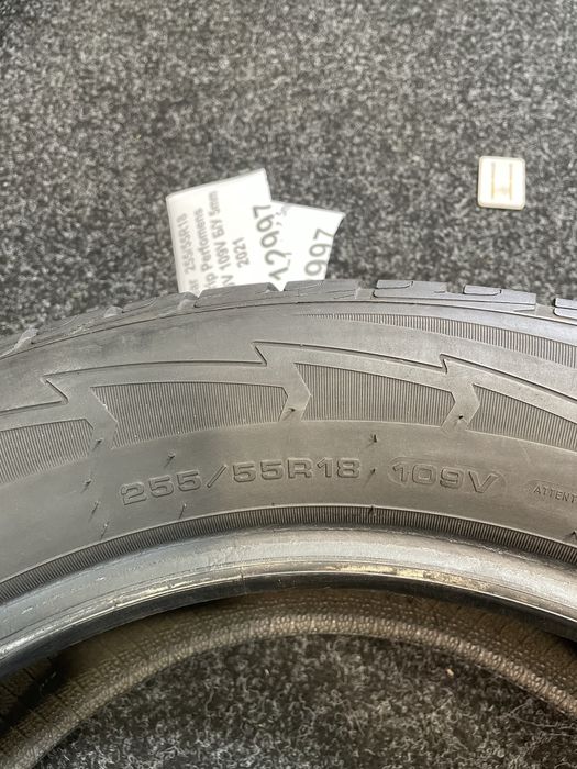 Продам Б/У шини Good Year 255/55R18 Ultra Grip Perfomens Gen-1 SUV