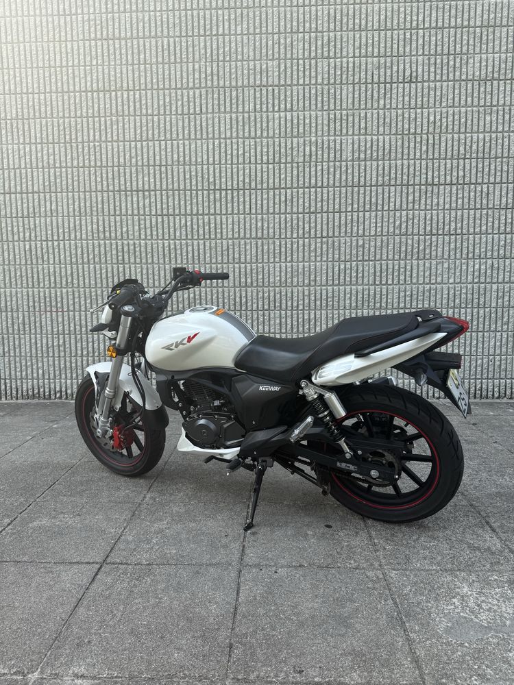 Keeway RKV125 nova