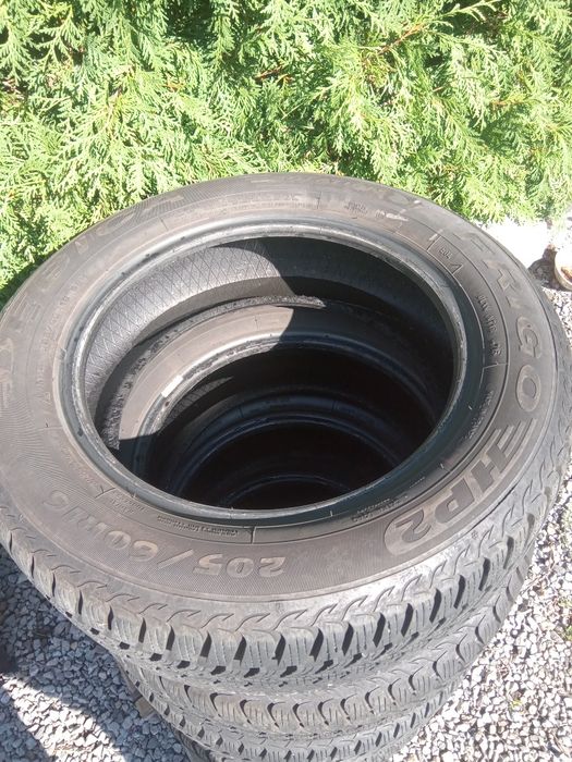 opony debica frigo r16  205 60  8mm zima