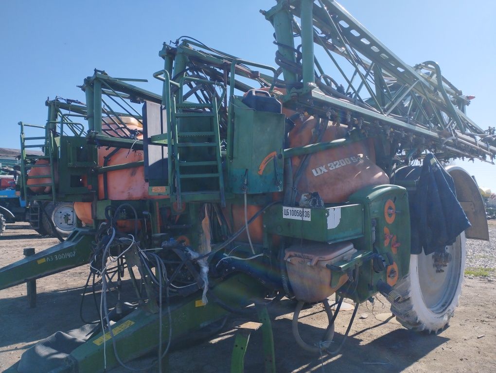 Причіпний обприскувач Amazone-24 UX 3200