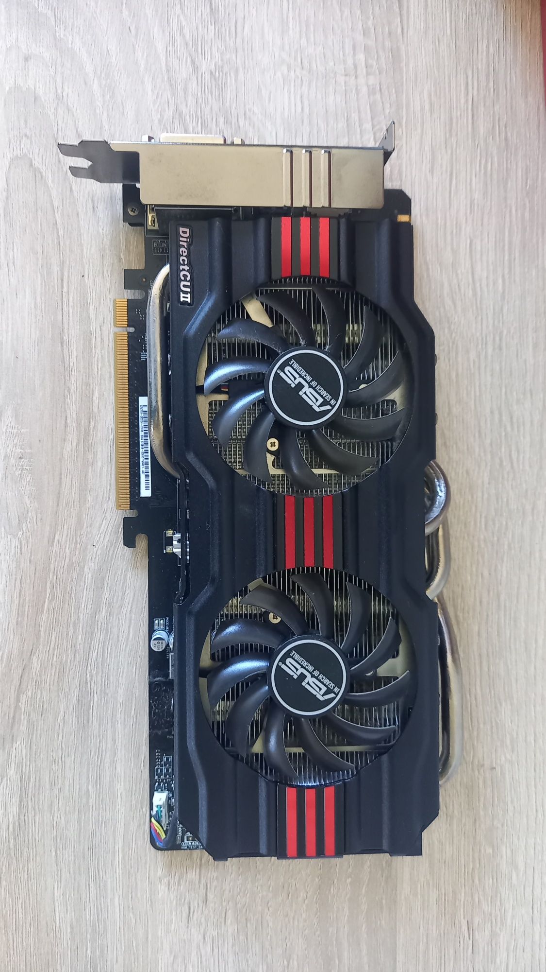 Asus gtx 770 directCu II 2GB