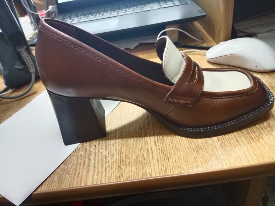 Жіночі туфлі  Tamaris