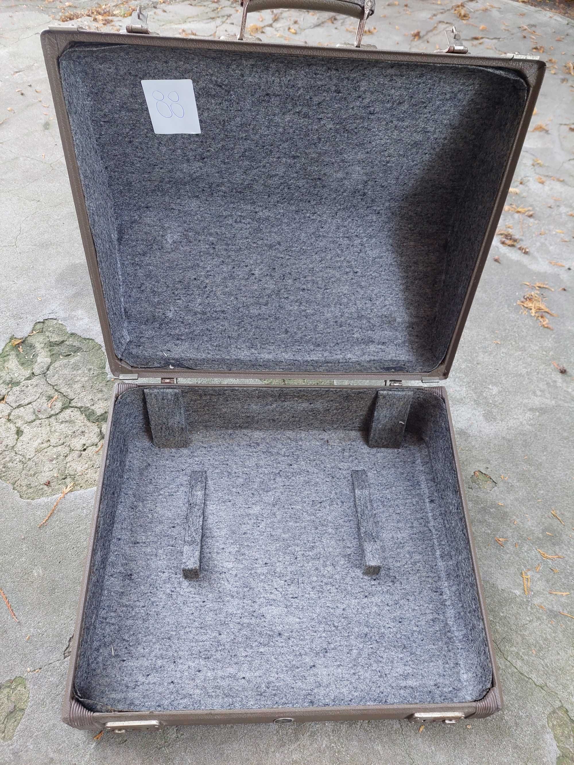 Futerał brązowy 96 bas np akordeon Hohner
