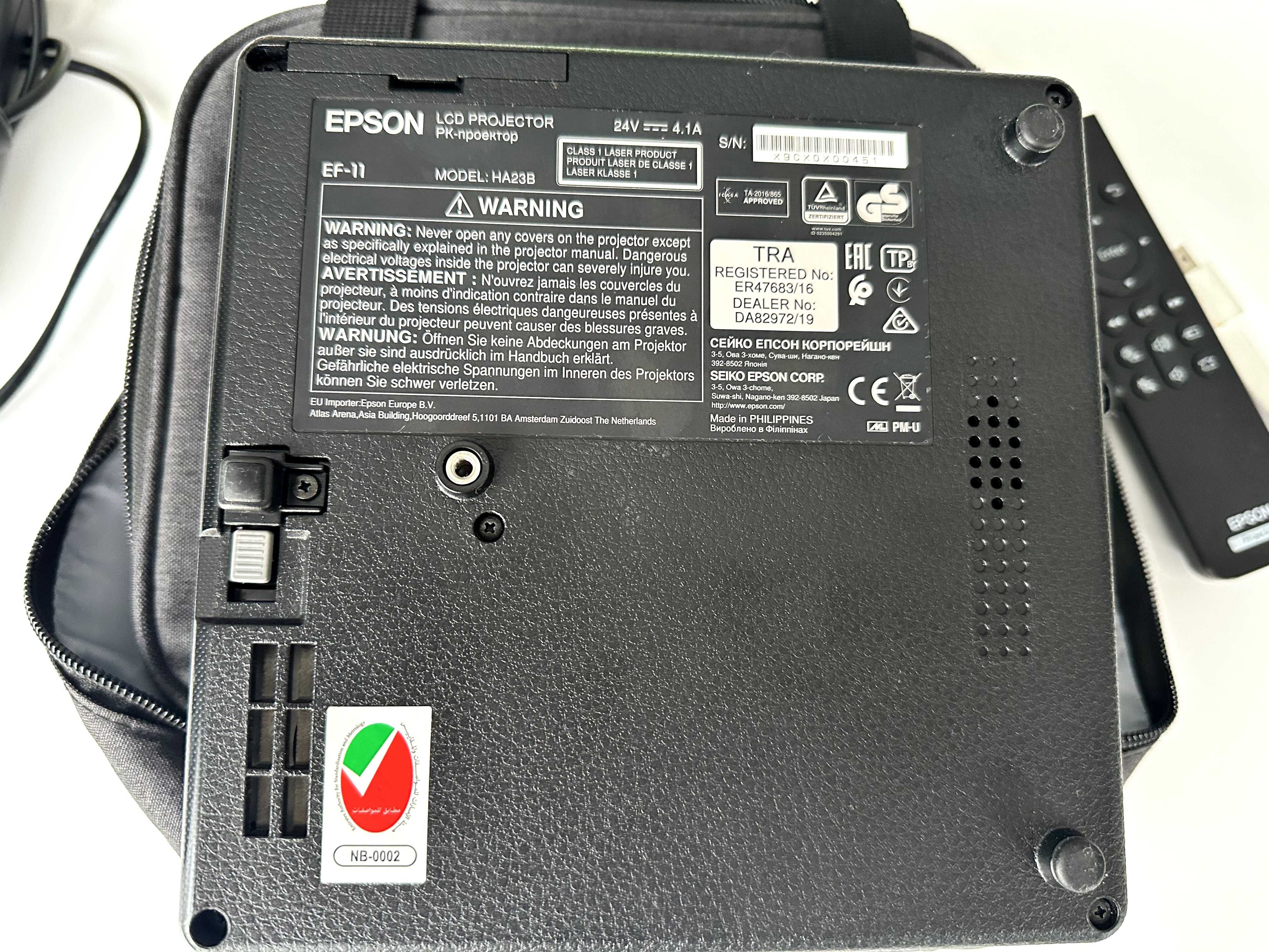 Projektor laserowy EPSON EF-11 + Google Chromecast + Torba