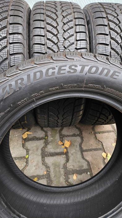 225/50R17 bridgestone blizzak lm-32 RSC