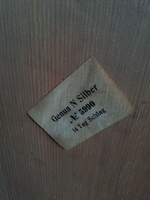 Stary Zegar retro vintage wiszący z wahadłem w dobrym stanie sprawny