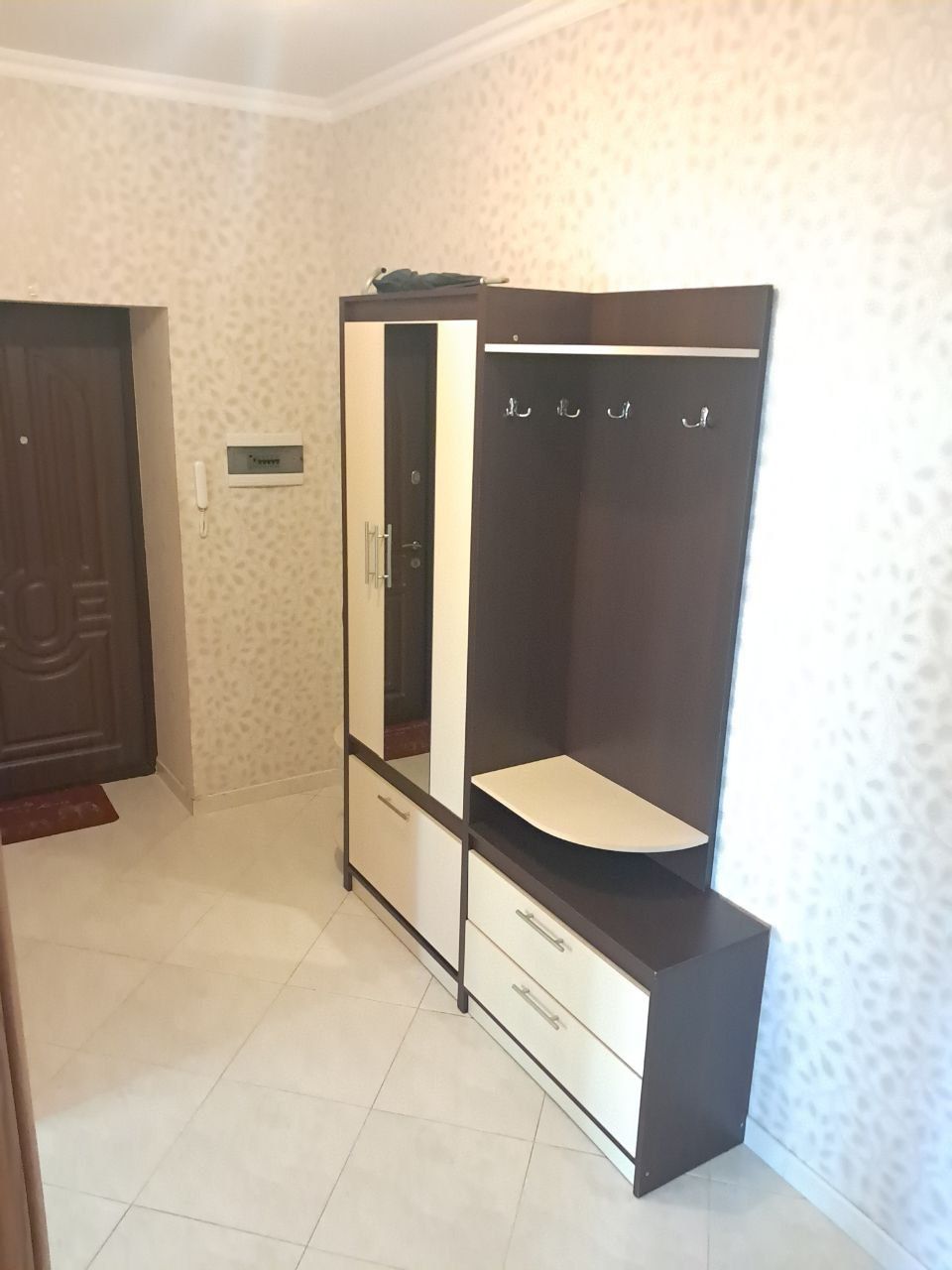 Вільно з 23. 08по 31 08  сьогодні!!! Квартира в центрi