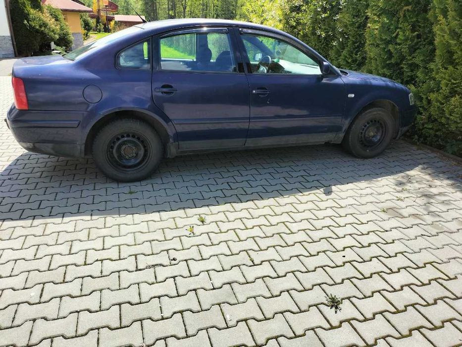 VOLKSWAGEN PASSAT 1,9 TDI 1998 Disel granatowy