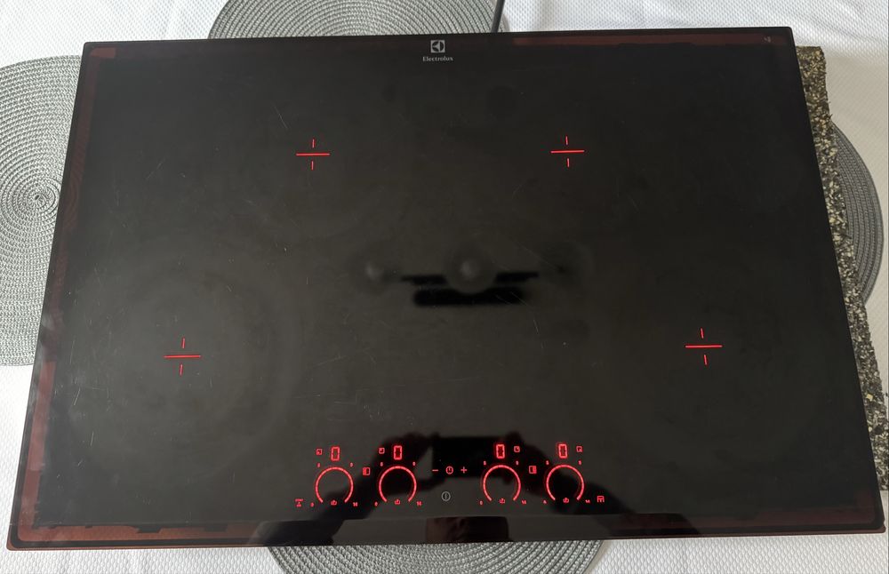 Płyta indukcyjna AEG HK87440fb