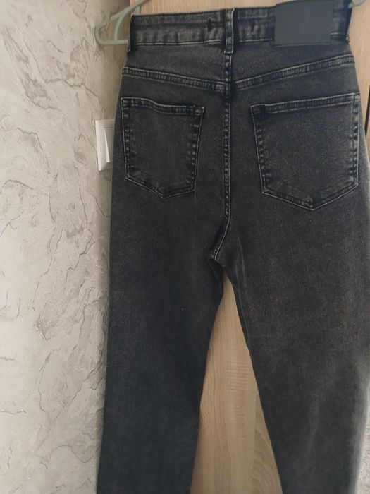Джинси жіночі розмір 26-27