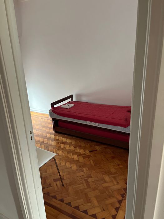 Quarto para arrendar