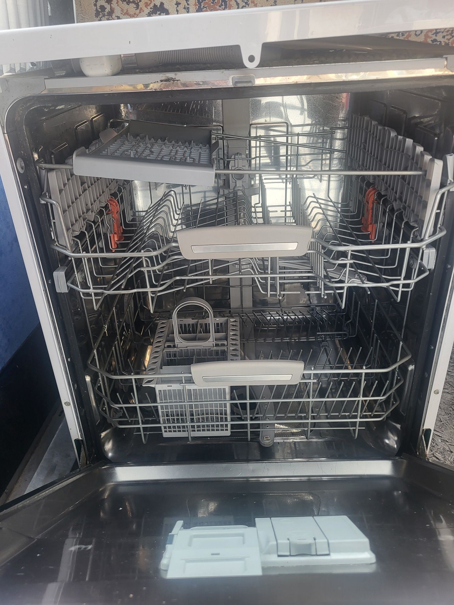 Zmywarka Hotpoint CF161B