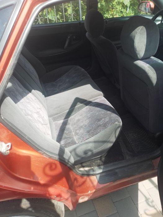 Мазда 6 1995 року