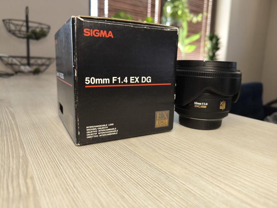 Sigma 50 mm f/1.4 EX DG HSM Nikon F