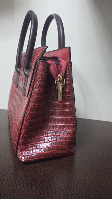 Шкіряна жіноча сумка