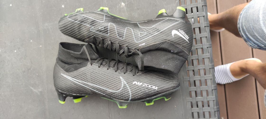 Używane korki pół profesjonalne Nike ZOOM superfly 9 pro FG roz. 42.5