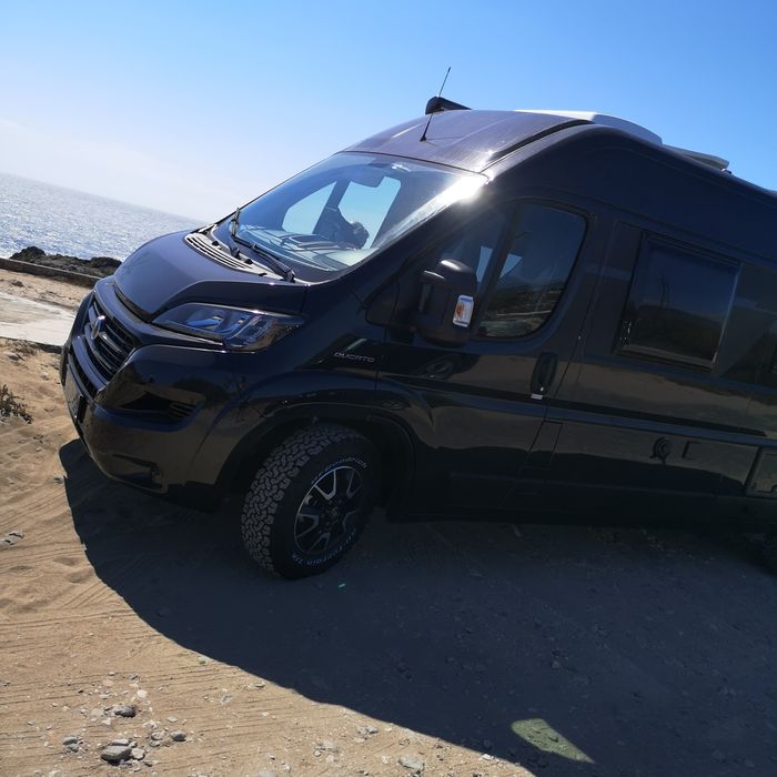 Sunlight Cliff XV – 2020 – Como Nova!