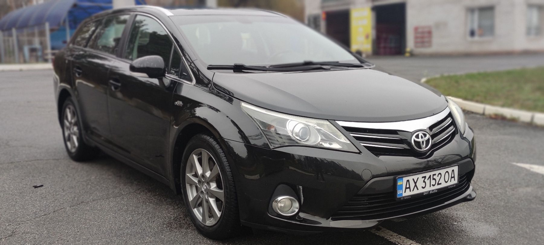 Toyota Avensis 2012