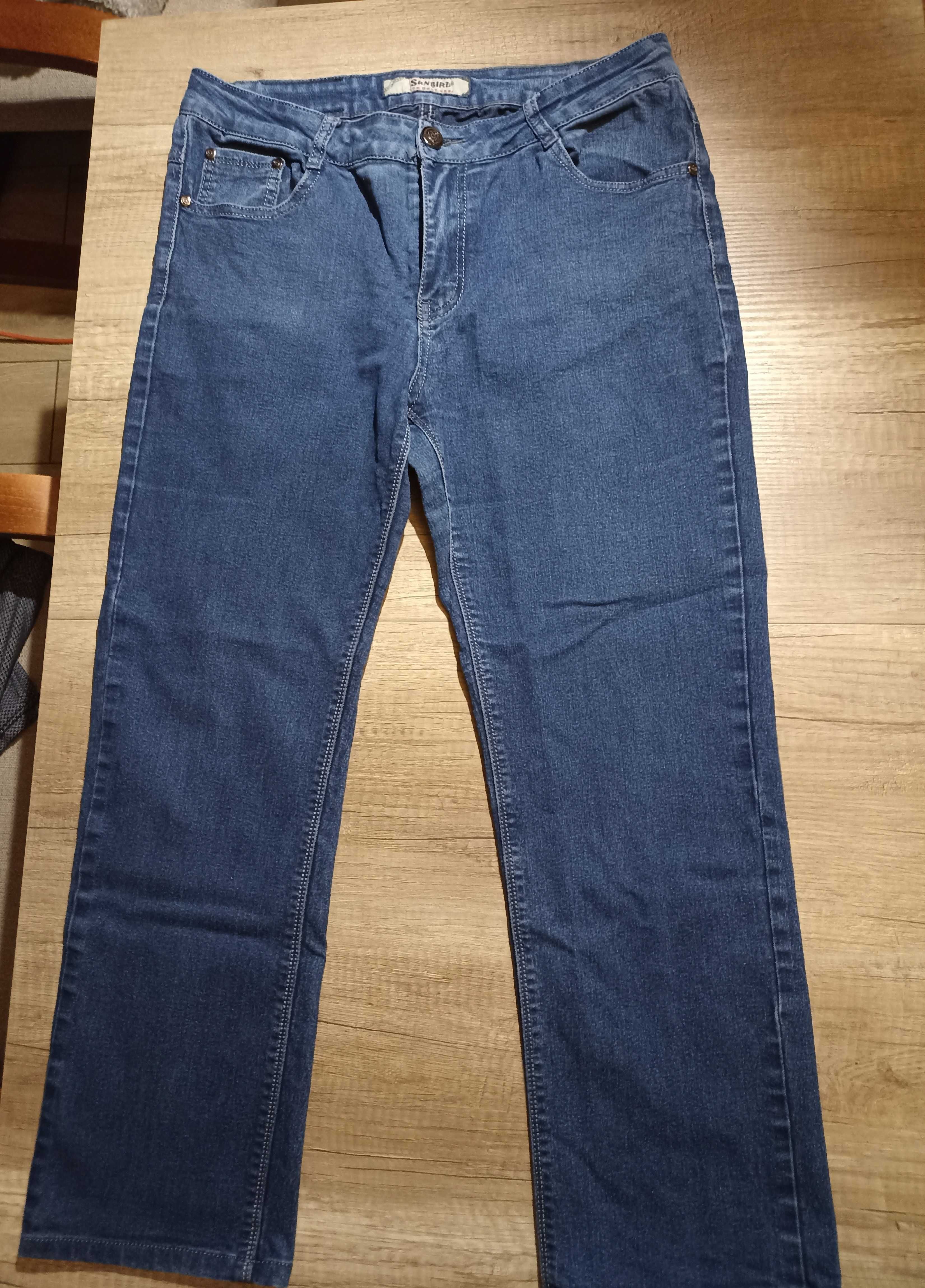 Spodnie jeans damskie