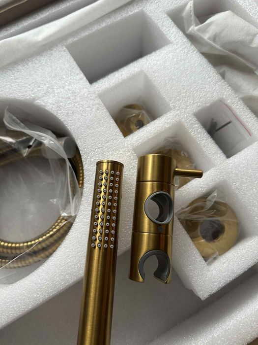 Omnires kolumna prysznicowa Y1244MGLB zloty szczotkowany