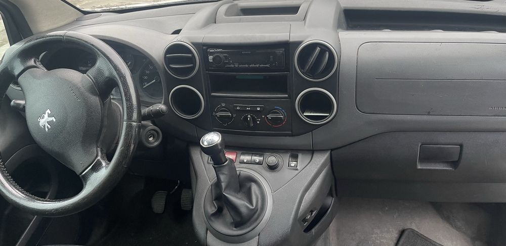 Пижо Партнер