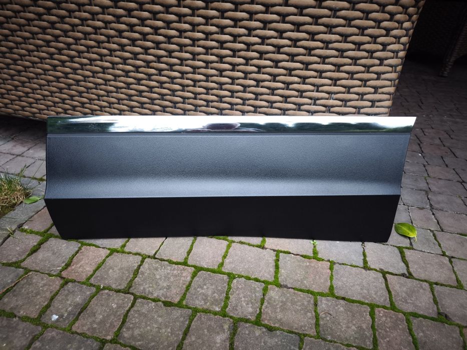 Накладка задньої лівої двері Volkswagen Tiguan Оригінал.