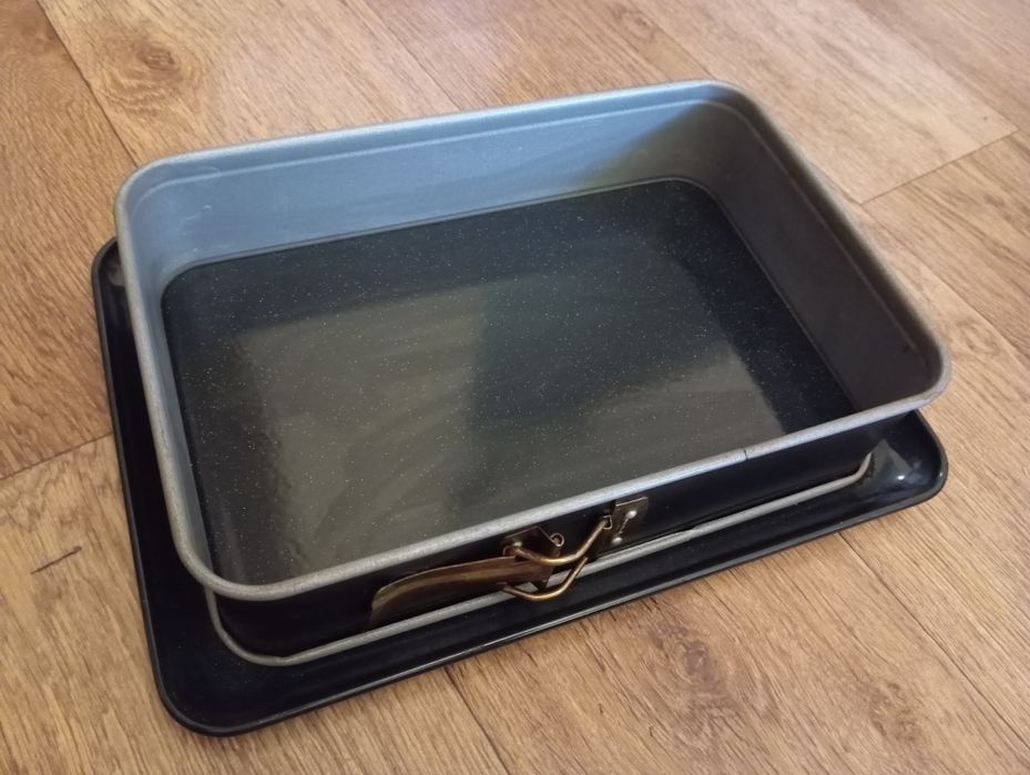 Прямоугольная форма для выпекания. Dr. Oetker. 19*28 см.